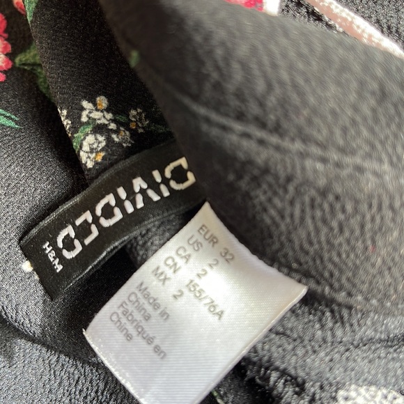 H&M Dress Pajama Style Front Button long Sleeve Belt / Vintage - Picture 7 of 7